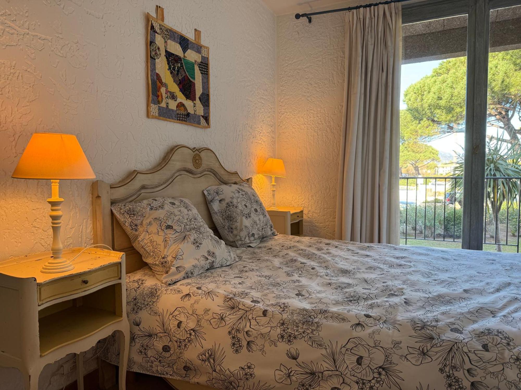 Apartmán Les Marines De Cogolin Exteriér fotografie
